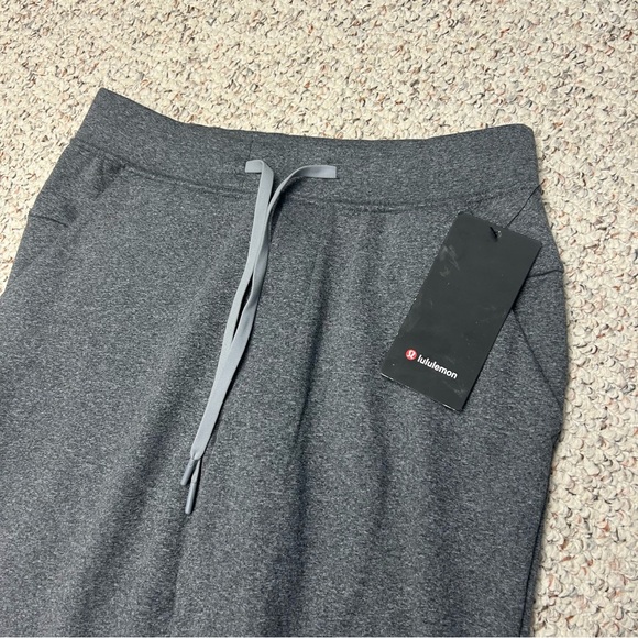 NWT Lululemon Men's Size Small City Sweat Jogger Thermo 31" Grey Drawstrings - Picture 1 of 7